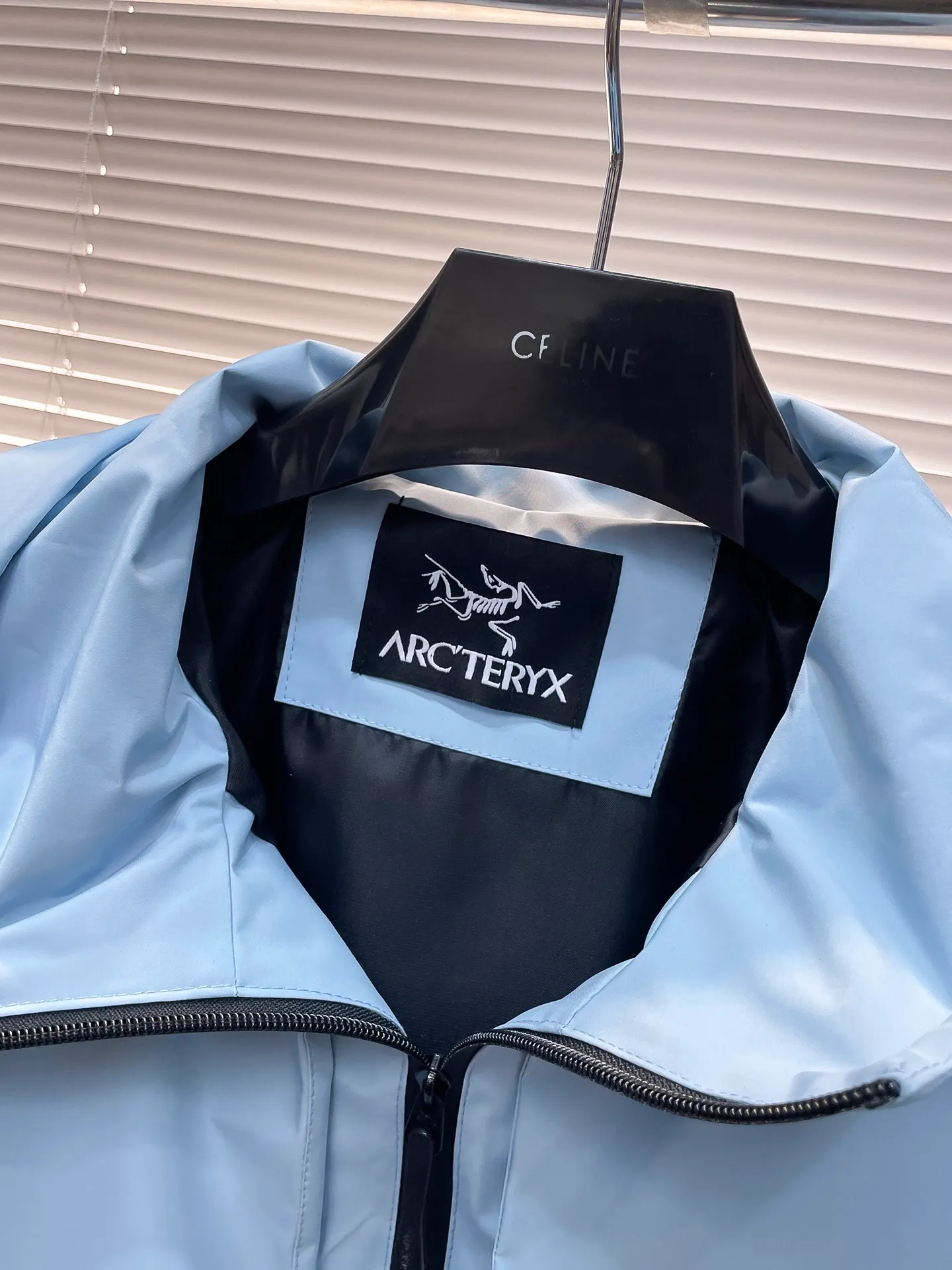 Same Style， ， 2026 New Arrival ， Original Premium Breathable ， ， ， Quality。 ， Sizes：M～3XL， 195